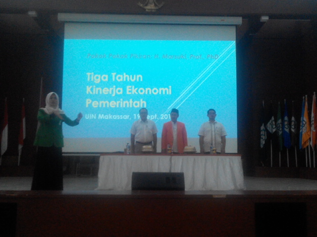 Gambar FEBI Menggelar Kuliah Umum; Bahas Kinerja Tiga Tahun Pemerintahan Jokowi-JK